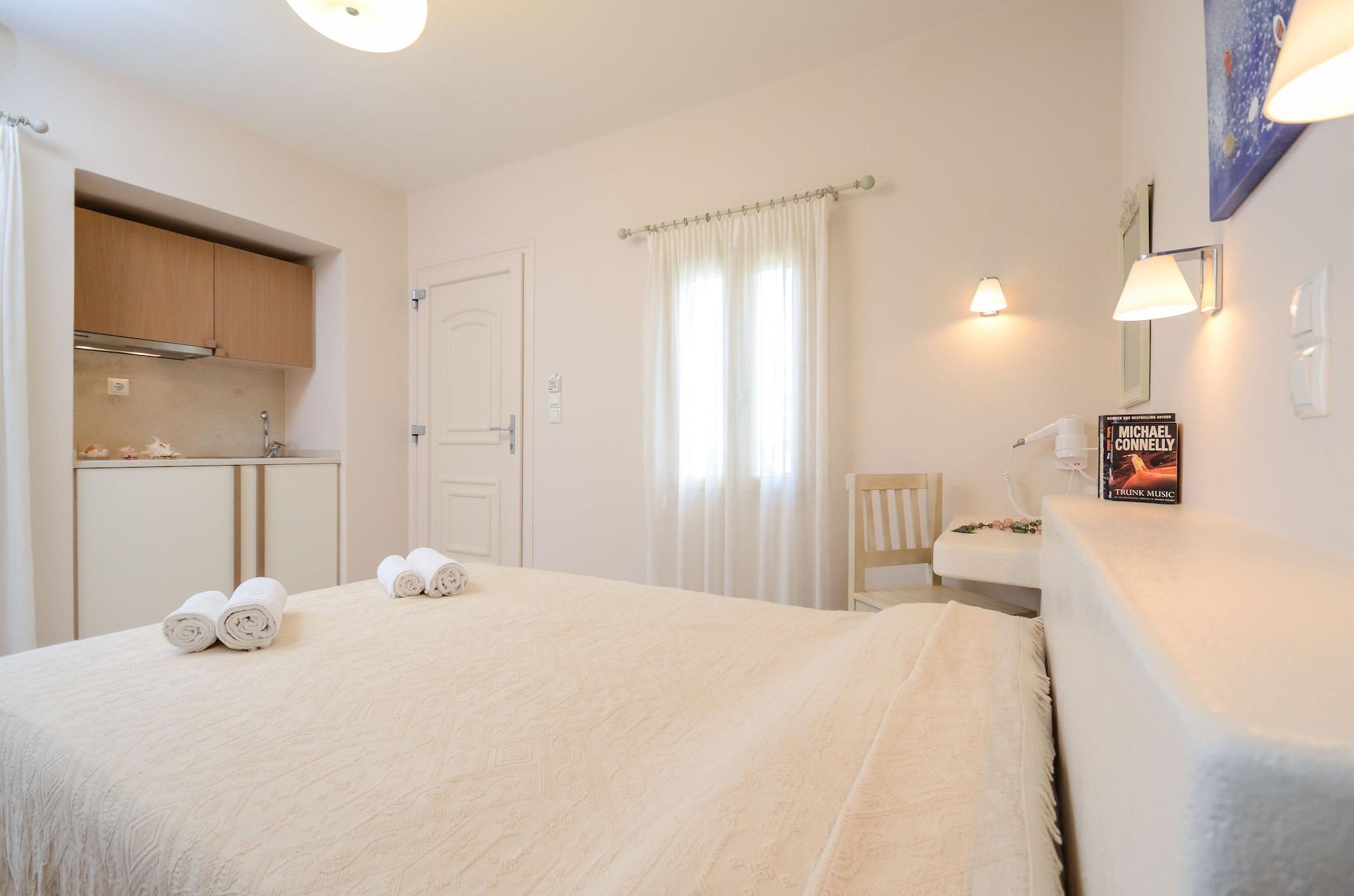 Irini Studios Agia Anna  Екстериор снимка
