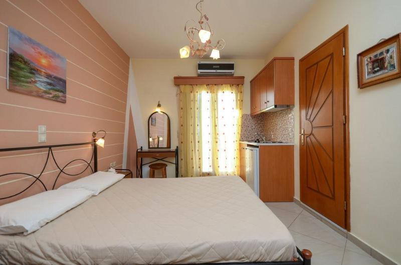 Irini Studios Agia Anna  Екстериор снимка
