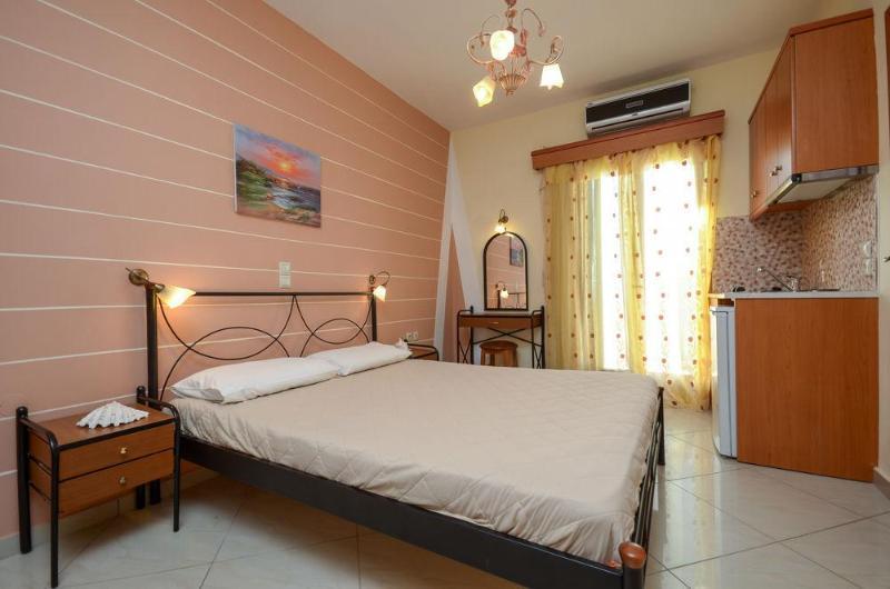 Irini Studios Agia Anna  Екстериор снимка